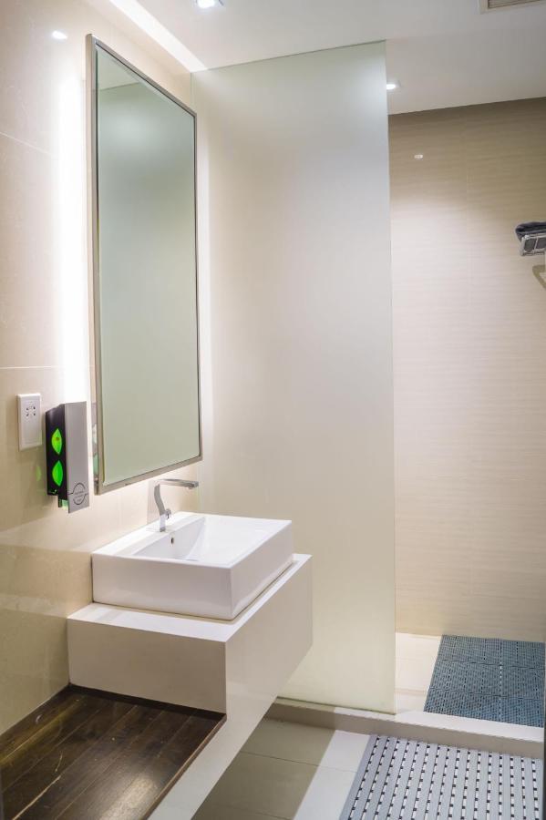 Ambassador Transit Lounge Terminal 2 Hotel Singapore Exterior photo